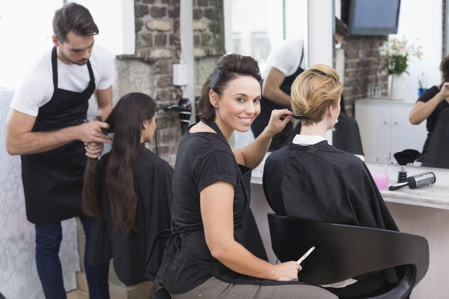 Где и чему учат на семинаре (тренинге) парикмахеров